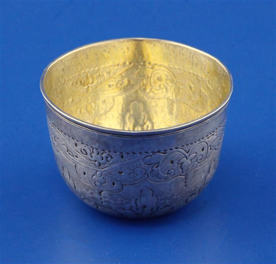 A mid 18th century Russian 84 zolotnik silver tumbler, 40 grams.